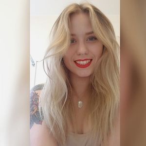 Meet your Posher, Samantha